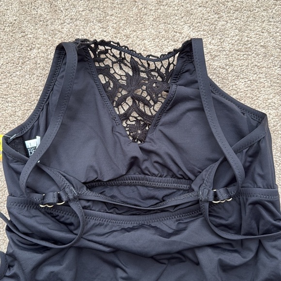 NWT BECCA Venise High Neck Black Crochet One Piece Swim Dress Size 0X 14/16 - Picture 7 of 10